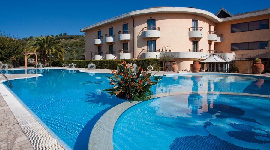 Albergo Ristorante Uliveto Veroli Екстериор снимка