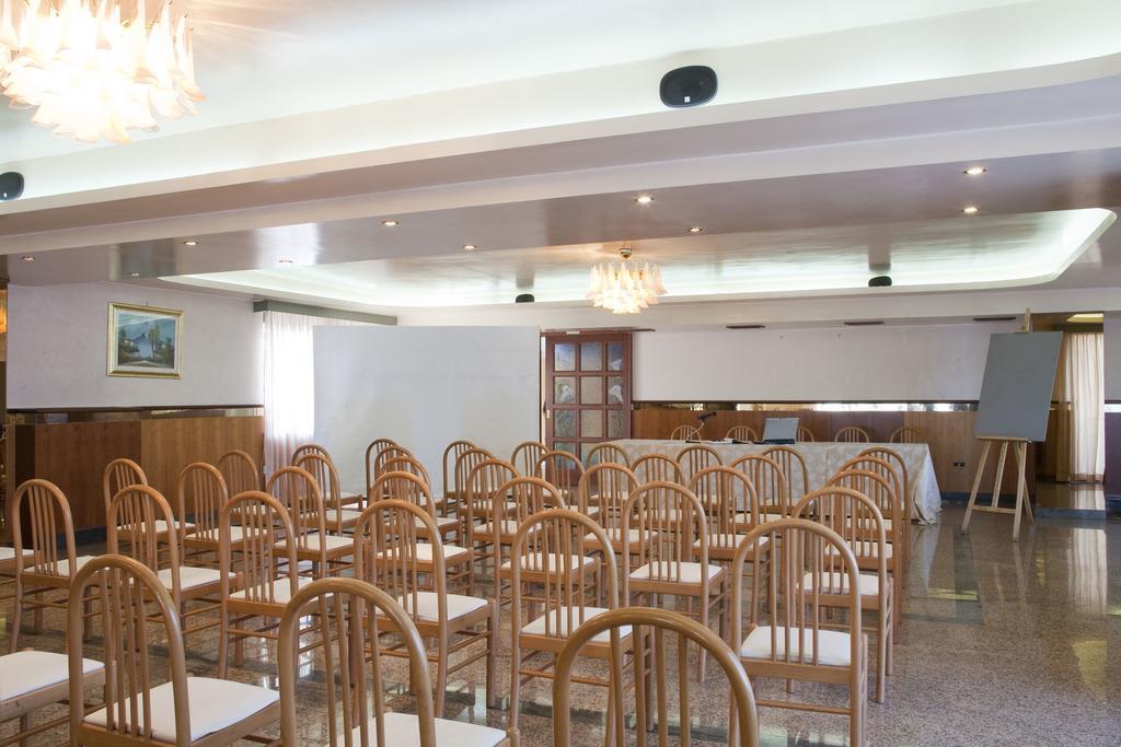 Albergo Ristorante Uliveto Veroli Екстериор снимка
