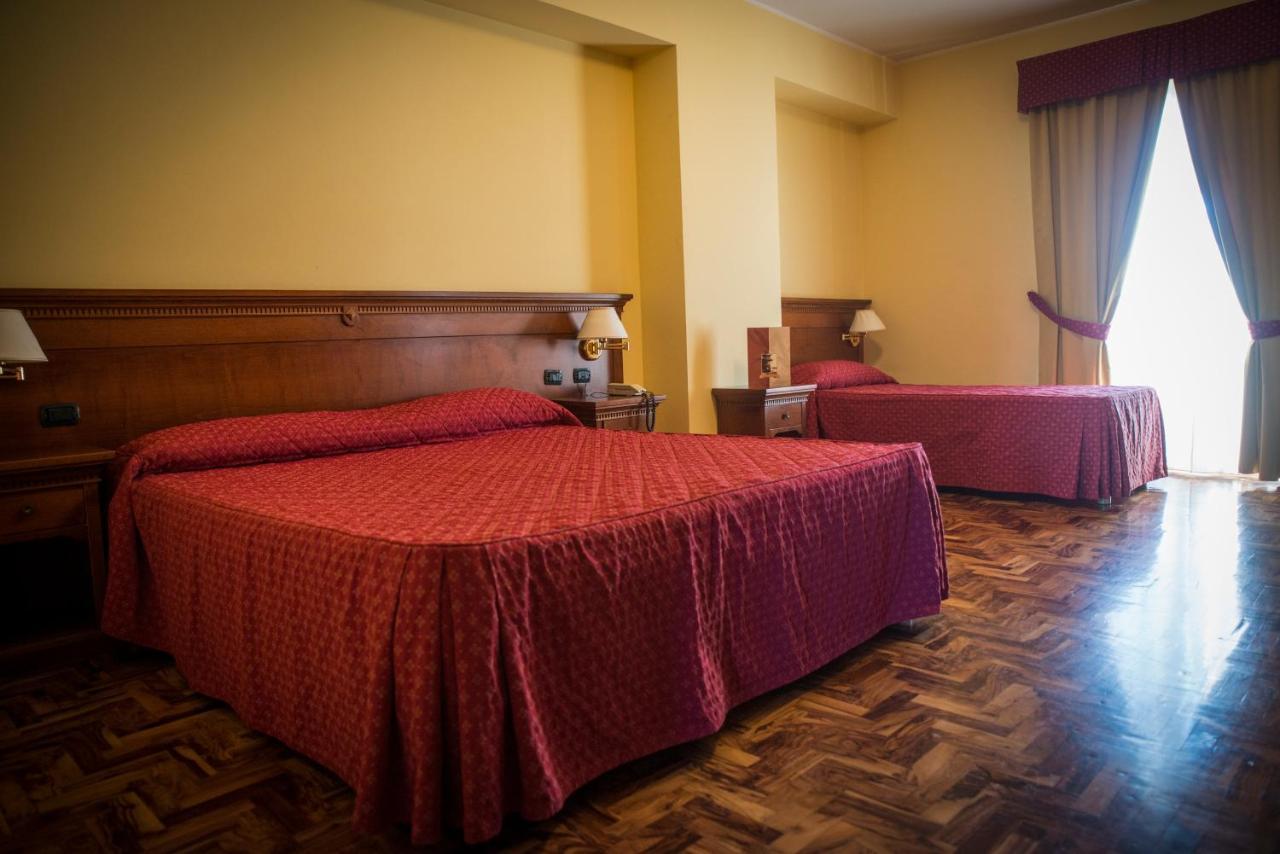 Albergo Ristorante Uliveto Veroli Екстериор снимка